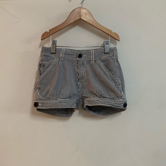 Little Marc Jacobs Striped Shorts - Picture 2 of 12